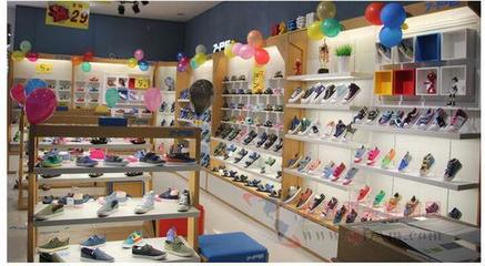 七波輝終端革新 鄭州開啟多店復制新階段，引領鞋服零售轉型